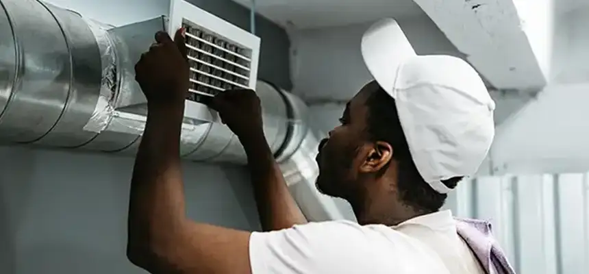 Our Licensed And Insured Cleaners in Maywood, CA